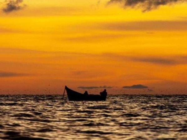 lake victoria at sunset scaled