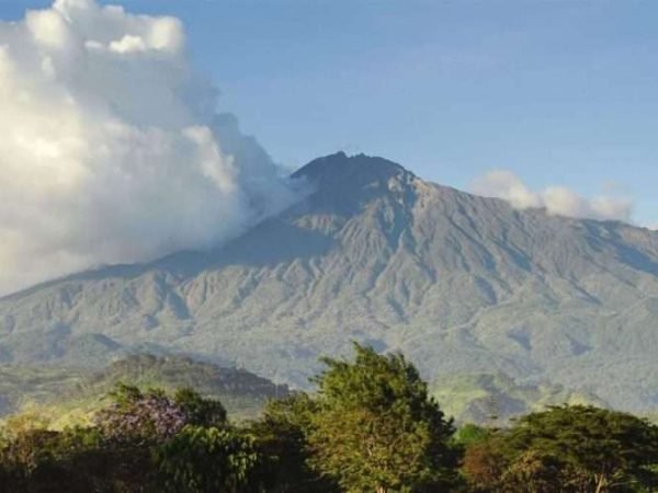 mount meru arusha scaled